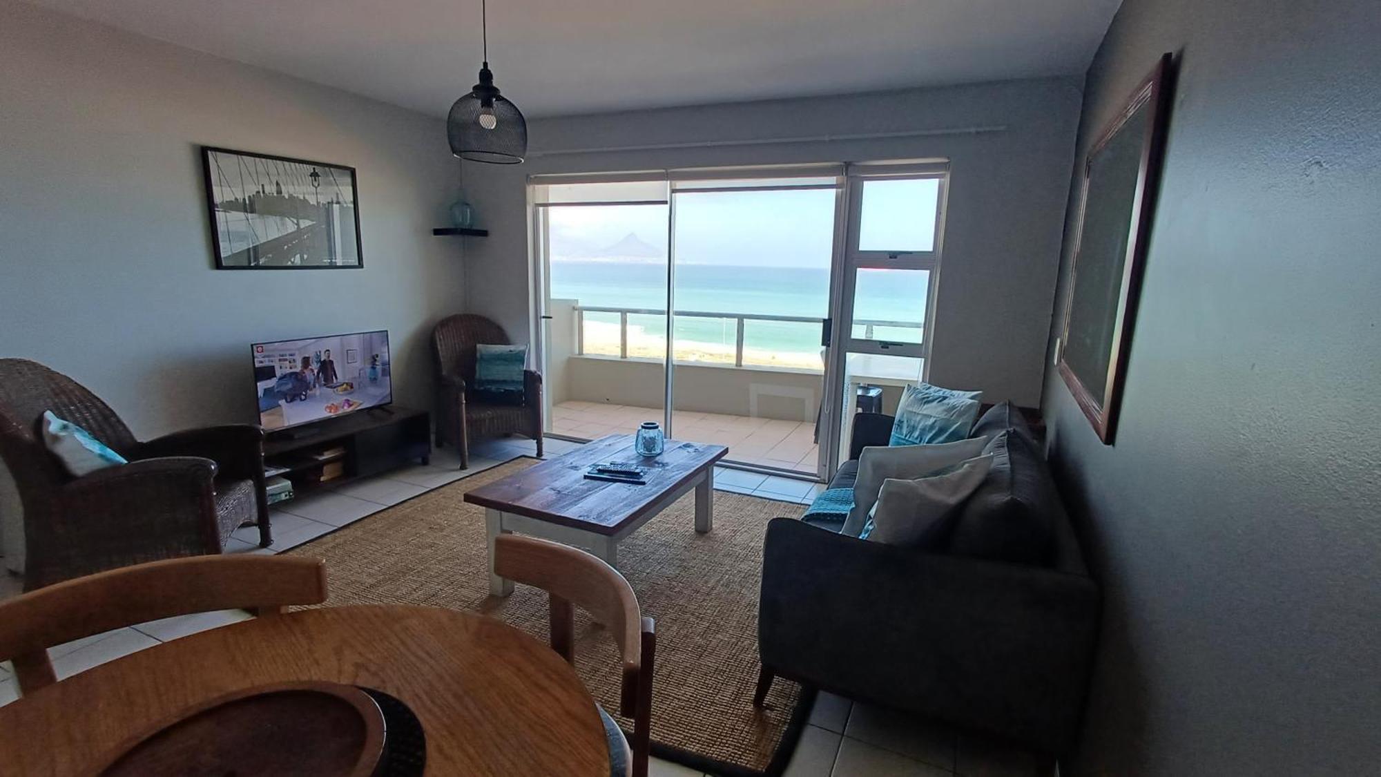 Cape Town Beachfront Accommodation In Blouberg Bloubergstrand Exterior photo