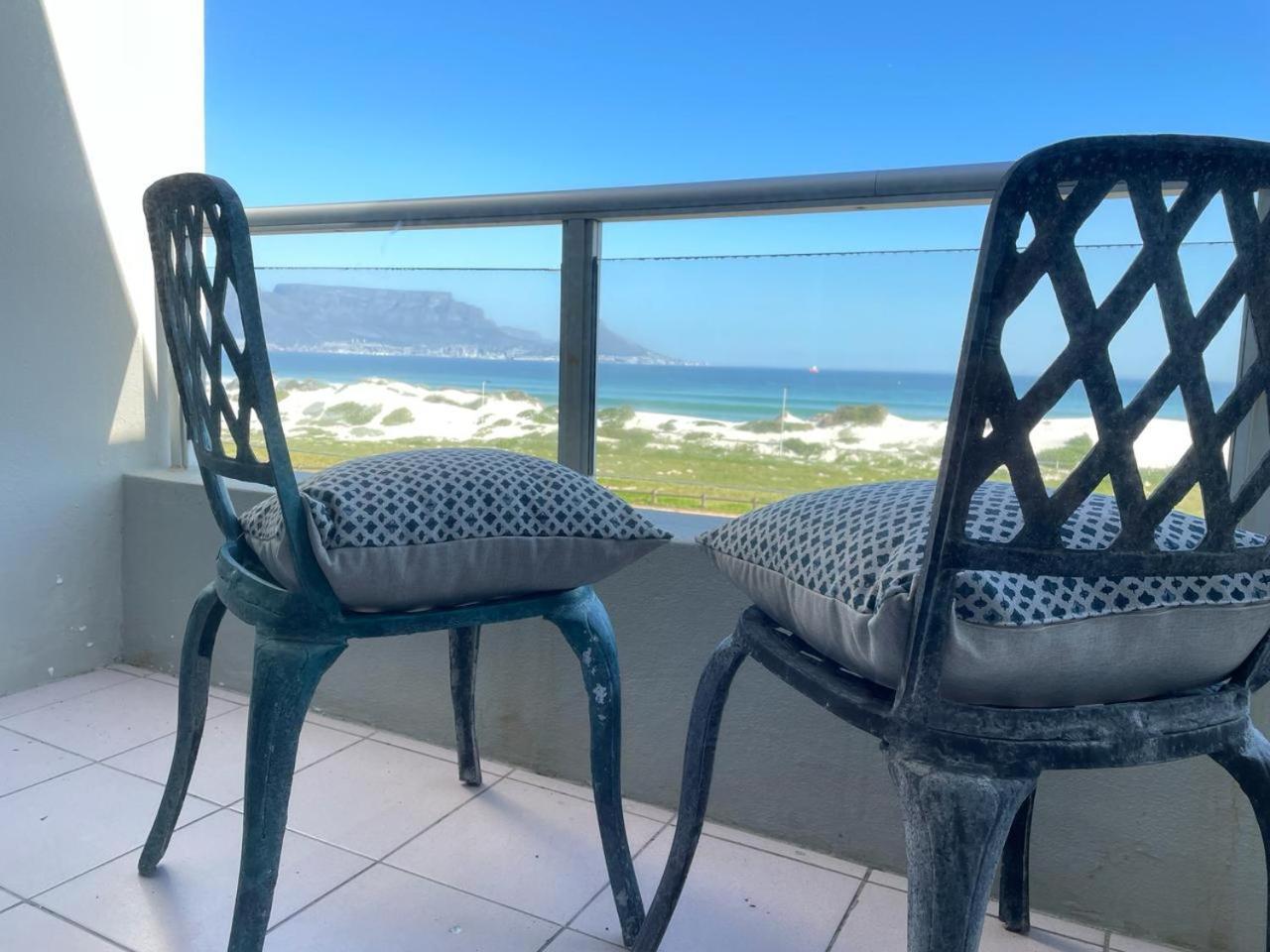 Cape Town Beachfront Accommodation In Blouberg Bloubergstrand Exterior photo