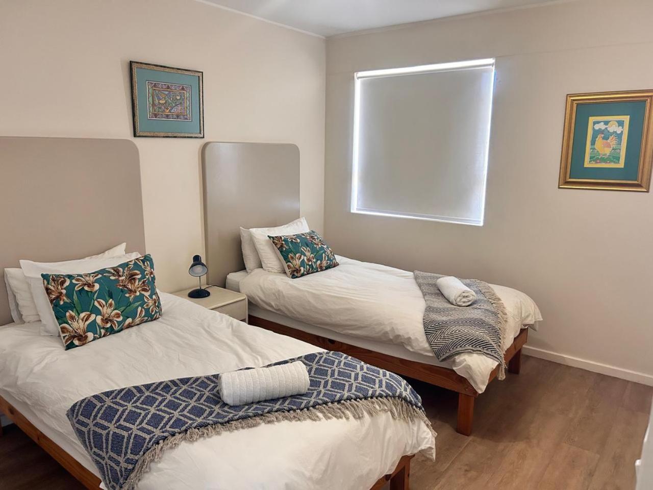 Cape Town Beachfront Accommodation In Blouberg Bloubergstrand Exterior photo