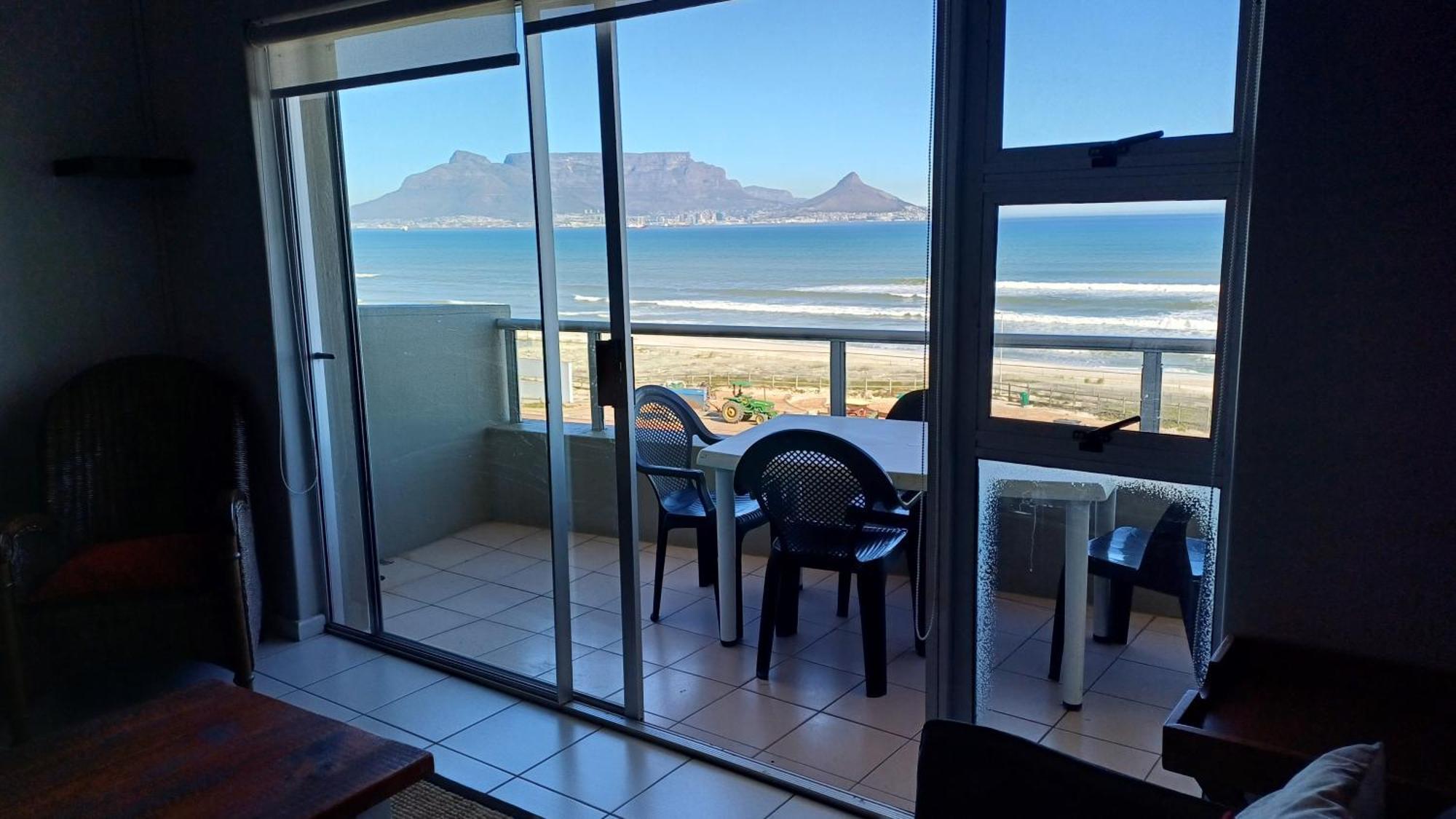 Cape Town Beachfront Accommodation In Blouberg Bloubergstrand Exterior photo